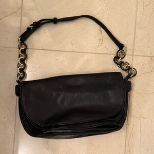 Izaac Mizrshi Elegant Black Leather Shoulder Bag